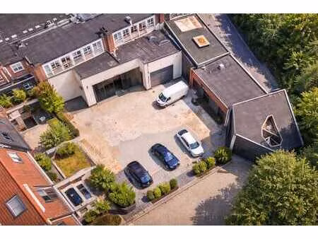 immeuble de rapport mixte – rendement locatif élevé.