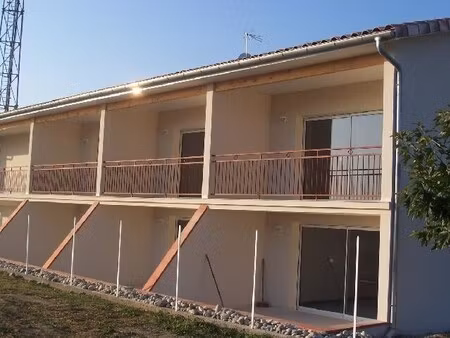 à louer – t2 avec terrasse  parking et garage – castelmaurou