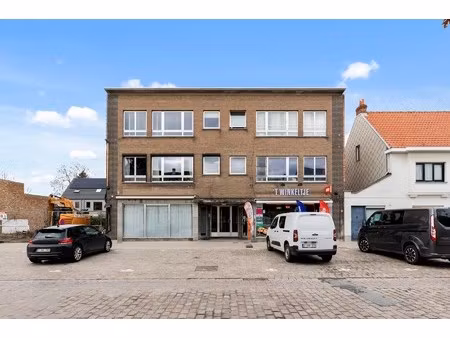 instapklaar appartement centrum laarne