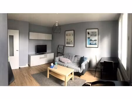 2 pieces meubles- haut pave saint felix