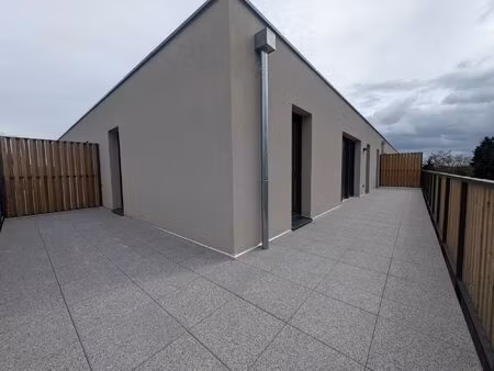 appartement t4 avec un balcon de 42m²