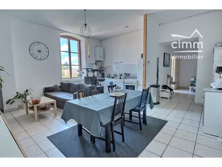 grand appartement t3 de 92 m² – lumineux – centre de saint-