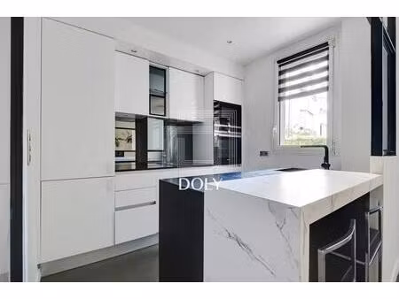 vincennes centre- 2 pièces dernier étage avec terrasse