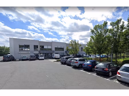 4900 angers - a louer bureaux