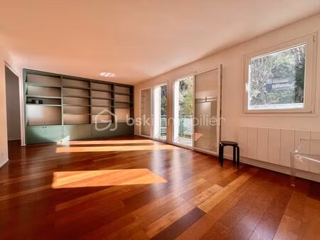 t4 en duplex avec 3 chambres lumineux de 96 m2