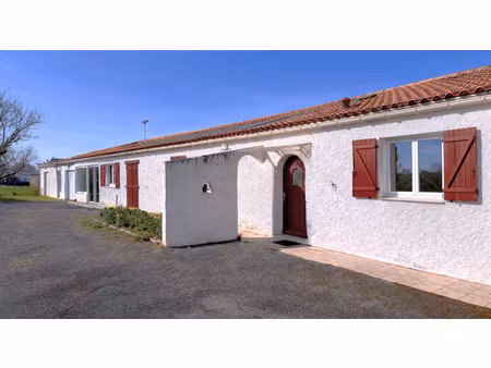 maison les magnils reigniers 6 pièce(s) 140 m2