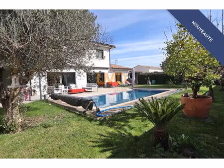 maison contemporaine-6 pièces-piscine-garage