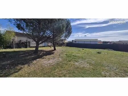 terrain 578 m² alixan