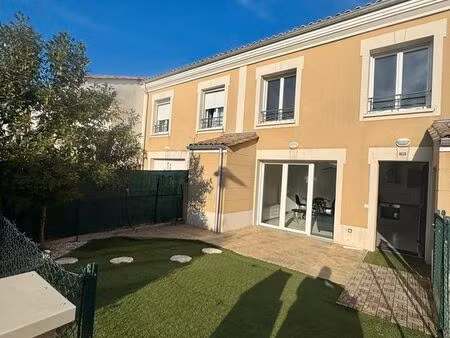 maison mitoyenne meublée