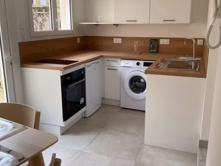 t2 meublé avec cour privative luçon