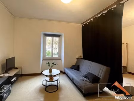 studio 1 pièce 29 m²