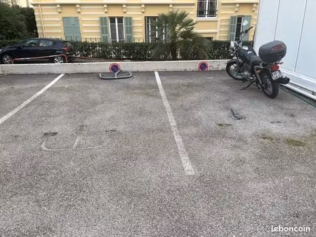 2 places de parking