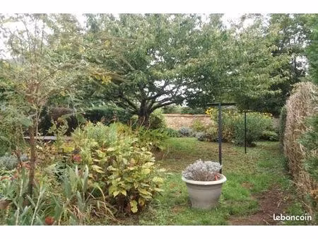 maison 100 m² 3/4 chambres  2 garages  jardin 500 m²