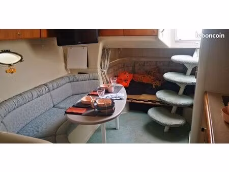 logement sur bateau port de beaucaire