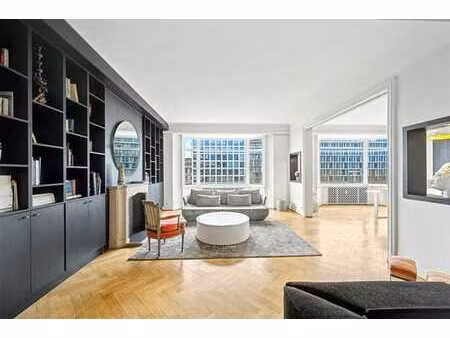 grand appartement rénové  4 chambres