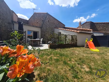 vente maison à cugand (85610) : à vendre / 85m² cugand