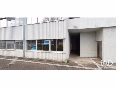 location hangar 113 m²