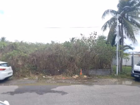 terrain à bâtir de 954 m2 zone d'activité de lauricisque