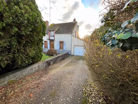 immeuble amilly 6 pièce(s) 100 m2