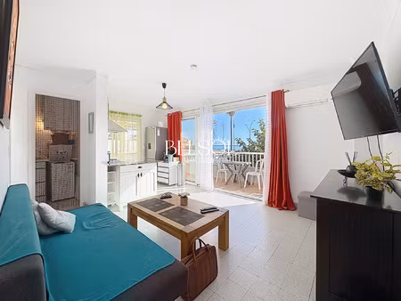 canet plage t2 face mer avec terrasse et garage