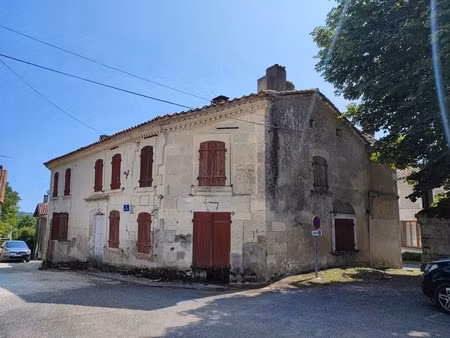 vente maison 6 pièces 206 m² à bazac (16210)  23 000 €