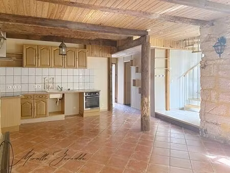 beaucaire a vendre maison de ville avec terrasse 4 pieces 74 m² et cave