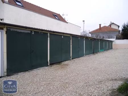 parking à louer 14 m² - argenteuil (95) - 100€
