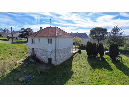 vente maison 4 pièces 95 m² à cosnac (19360)  134 000 €