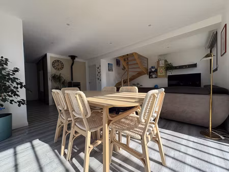 maison récente de 97m2 sur un terrain de 520m2 - locmaria-grand-champ – à 10 min de vannes
