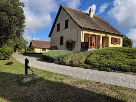 vente maison 5 pièces 130.65 m² à thollet (86290)  148 000 €