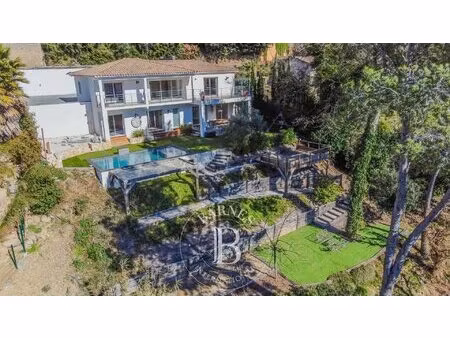 bagnols-en-forêt – élégance contemporaine avec vue spectaculaire sur l’estérel