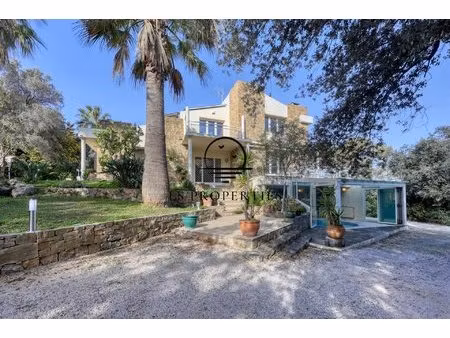 villa d'architecte tres spacieuse et lumineuse