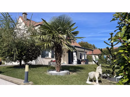 pavillon à proximité de compiègne