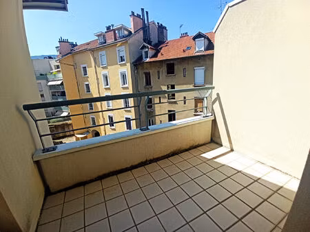 location appartement 5 pièces 110 m² à grenoble (38000)