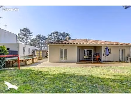 maison 5 pièces 130 m²