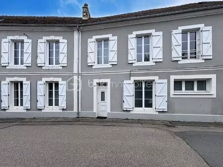 maison de 112 m² à le bourg-saint-leonard