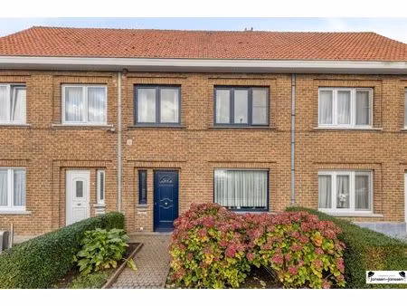 op te frissen woning met 3 slaapkamers