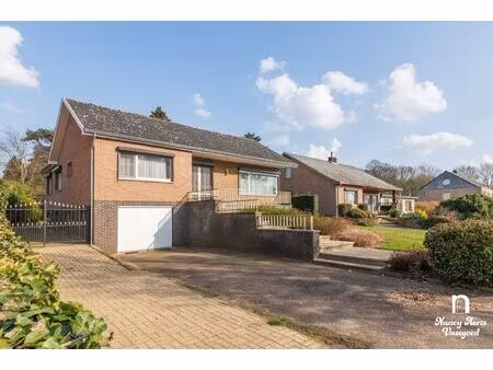 goed onderhouden gezinswoning met grote tuin