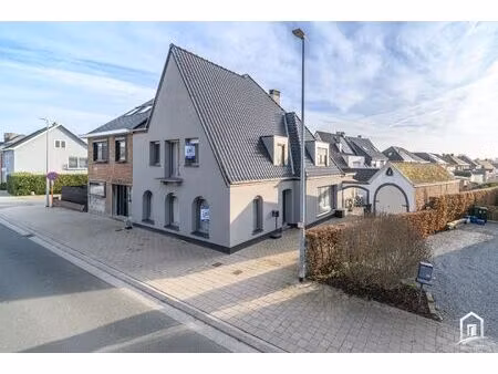 rustig gelegen en lichtrijke gezinswoning