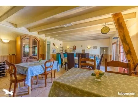 longère 8 pièces 223 m²