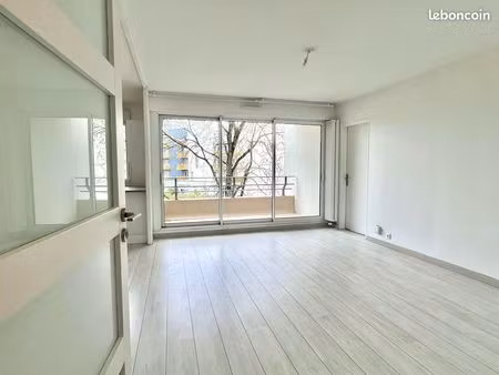 appartement 2 pièces 51 m²