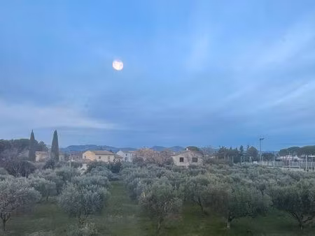 spacieux appartement proche toutes commodités