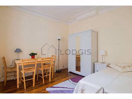 studio meublé avec local à vélos