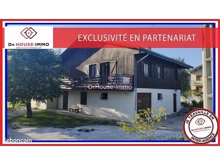 maison 11 pièces 257 m²