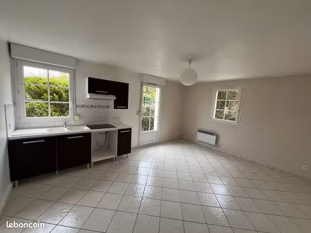 appartement- 2 pièces -40 m2 avec jardinet