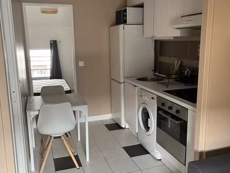 ? t2 meublé – 25 m² – rénové – 2ème et dernier étage – centre-ville d’herblay-sur-seine