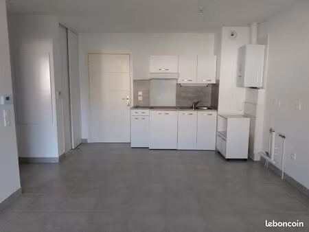 appartement 2 pièces 40m2 boucau + 1 place de stationnement