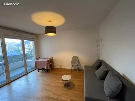 location meublée t2 avec balcon et parking