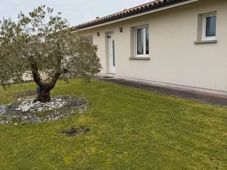 maison à louer sur la commune de gaillan médoc