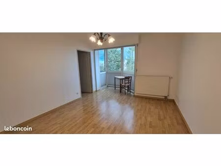 auxerre beau 2 pièces 50m2